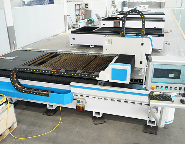 Machine à découper en acier inoxydable de haute précision 6000 * 2000mm CNC