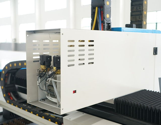 Coupe-machine de découpe au laser 3000W la plus rapide pour le traitement des véhicules