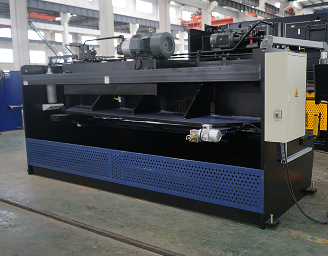 Machine de cisaillement hydraulique de la guillotine CNC avec CE TUV